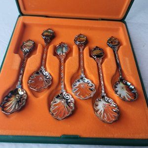 Australia Tourist Locations Silver Plate Spoons Perfection Souvenirs 6 w Case
